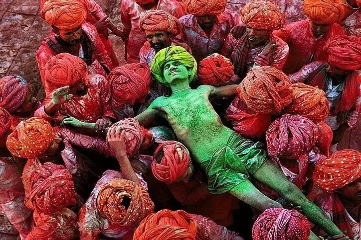 Best Places to Celebrate Holi in India