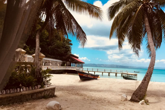 claudia-altamimi-EICXhtGFDAs-unsplash-636x426